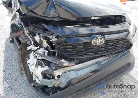 2021 Toyota Rav4 Xle z USA, uszkodzony, nr VIN 2T3W1RFV5MC130714